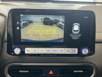 Car image 24