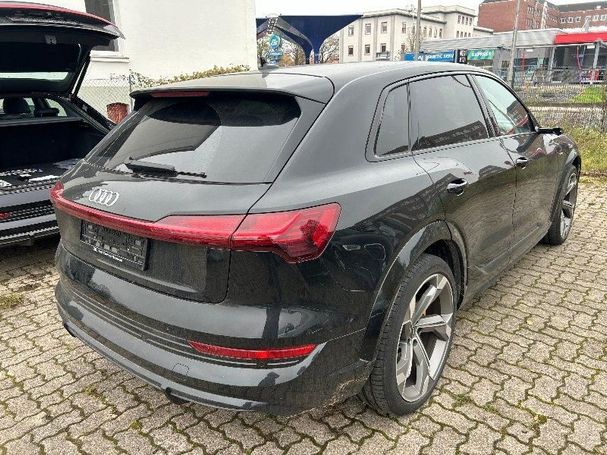 Audi e-tron 370 kW image number 5