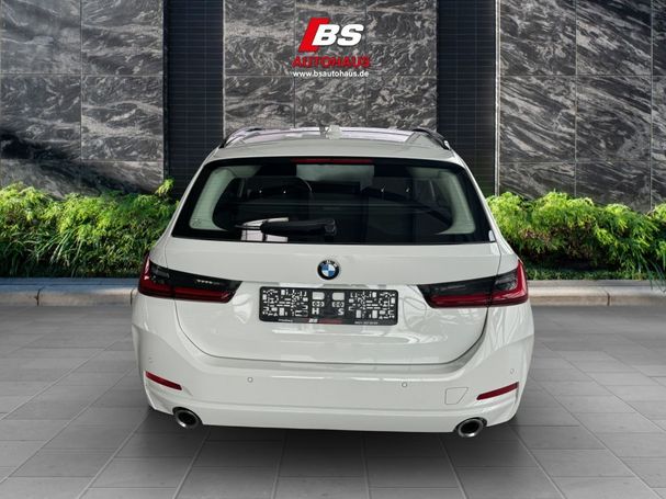 BMW 320i Touring 135 kW image number 8