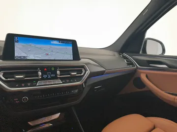 Car image 36