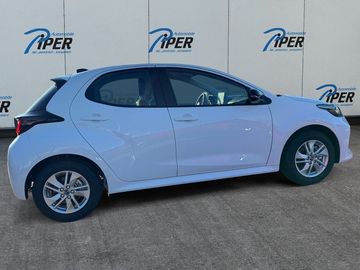 Car image 4
