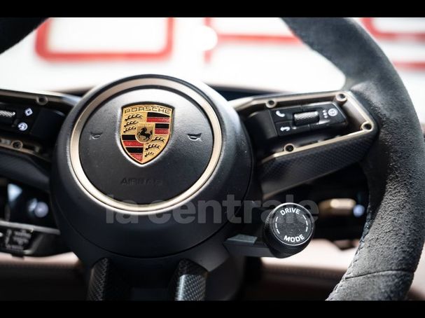 Porsche Taycan Turbo S 500 kW image number 27