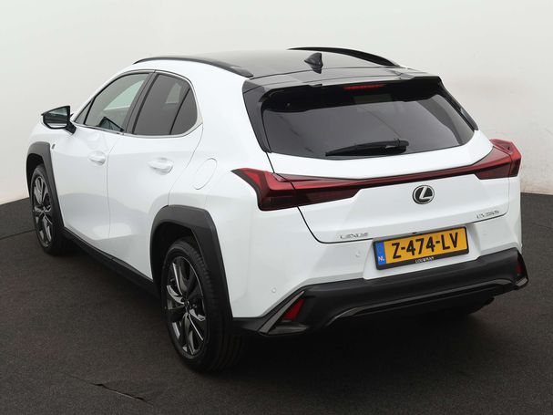 Lexus UX 250h 135 kW image number 16