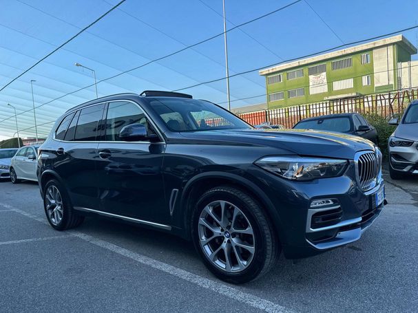 BMW X5 xDrive30d xLine 195 kW image number 2