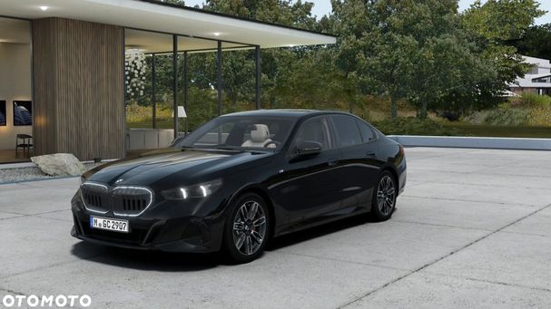 BMW 520i 140 kW image number 1