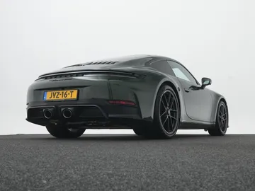 Car image 47