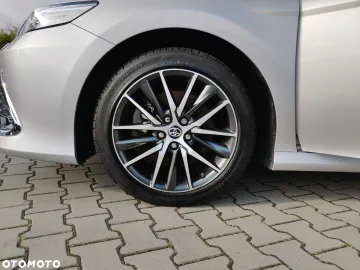 Car image 28