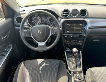 Car image 10