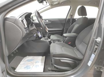 Car image 31