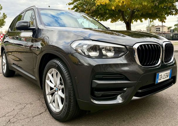 BMW X3 xDrive 140 kW image number 1