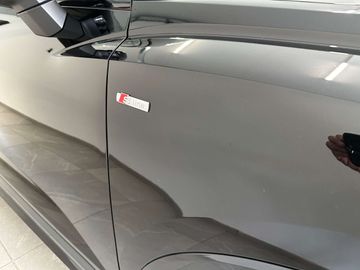 Car image 36