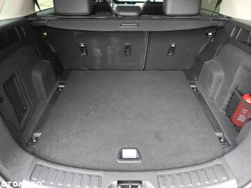 Car image 40