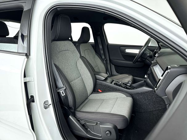 Volvo XC40 T2 95 kW image number 27