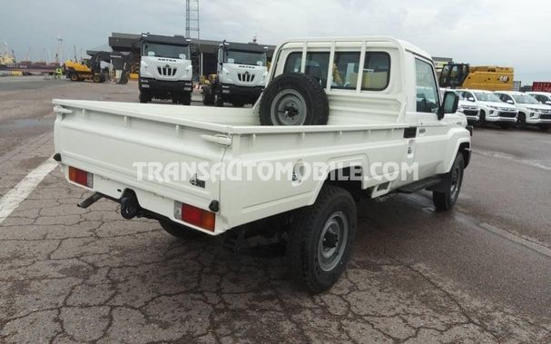 Toyota Land Cruiser 97 kW image number 2