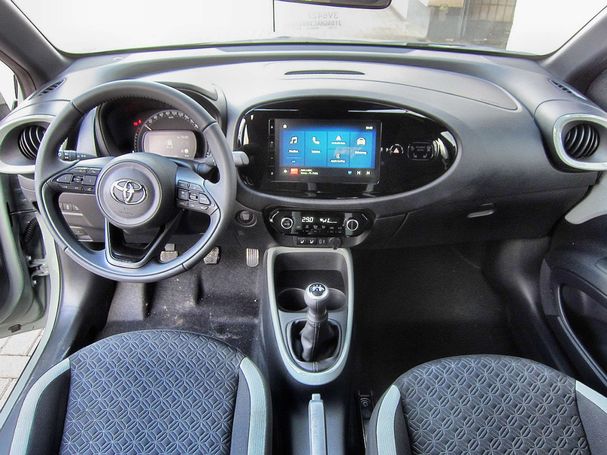 Toyota Aygo X 1.0 VVT-i 53 kW image number 8