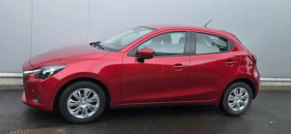 Car image 16
