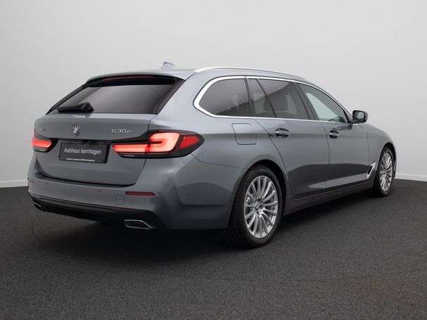 BMW 530 Touring xDrive 215 kW image number 11