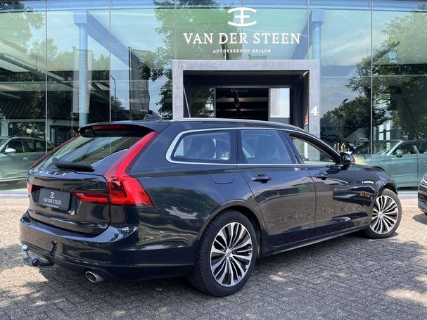 Volvo V90 T4 Momentum 140 kW image number 2