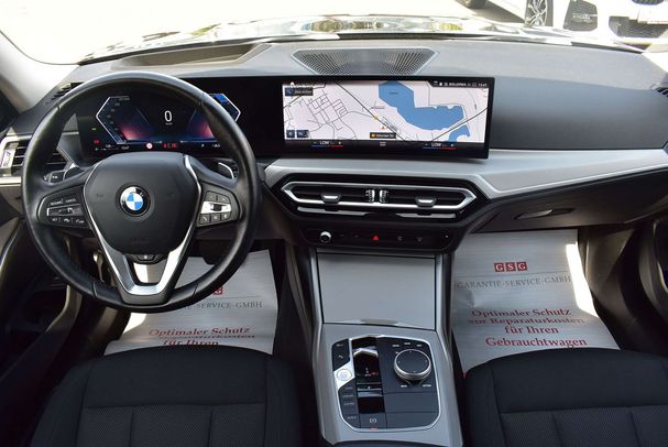 BMW 320d Touring xDrive 140 kW image number 12