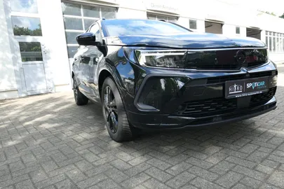 Car image 22