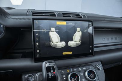 Car image 37