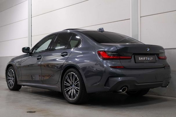 BMW 330e M Sport 215 kW image number 6