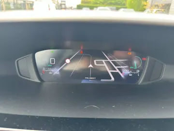 Car image 27