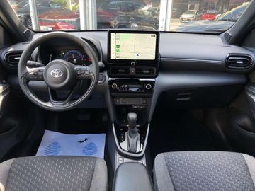 Car image 14