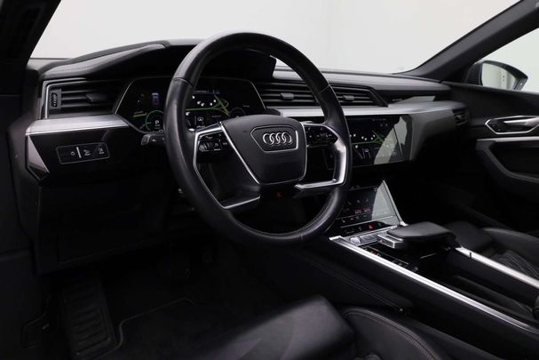 Audi e-tron 55 quattro Sportback 300 kW image number 3