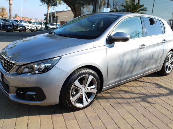 Peugeot 308 1.5 BlueHDi Allure 96 kW image number 2