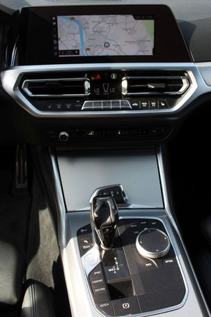 BMW 320d 140 kW image number 11