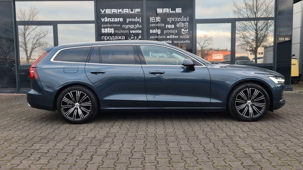 Volvo V60 D4 Inscription 140 kW image number 9