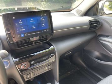 Car image 14