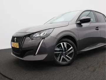 Car image 33