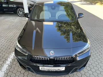 Car image 36