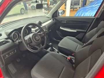 Car image 11