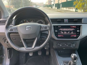 Car image 12