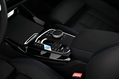 Car image 33