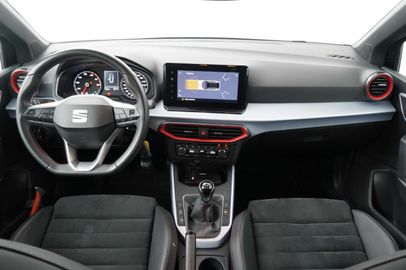 Car image 12