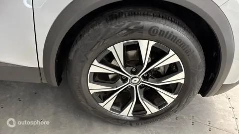 Car image 20