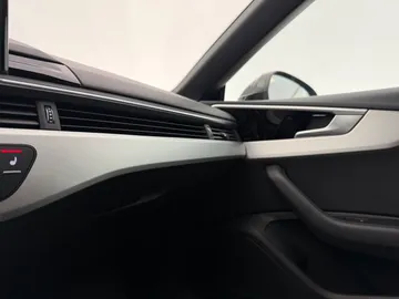Car image 46