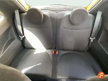 Car image 19