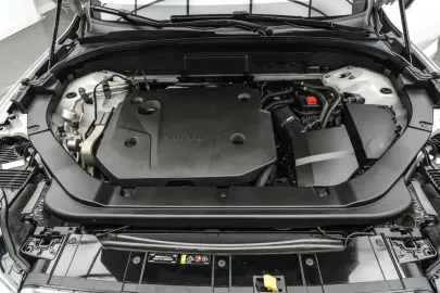 Car image 27
