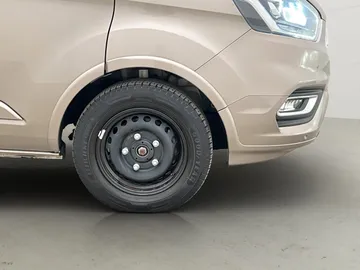 Car image 31