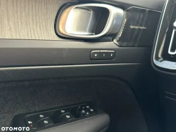 Car image 38