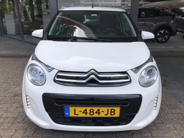 Car image 2
