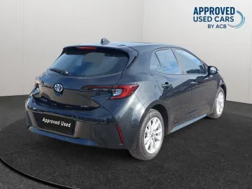 Car image 5
