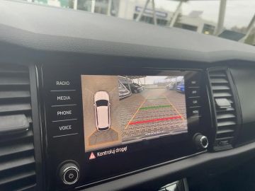 Car image 31