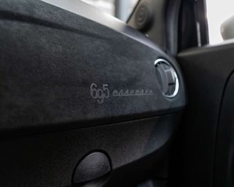 Car image 36