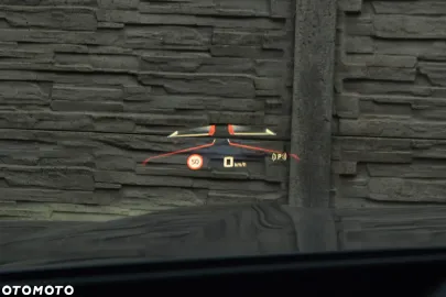 Car image 38